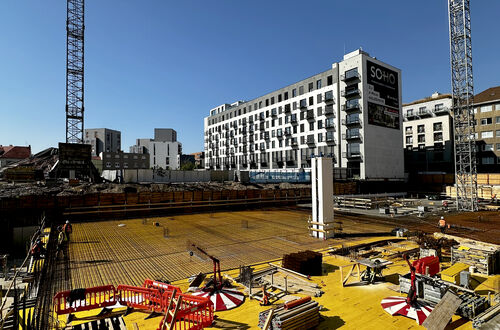 Aktualita: Stavba má svůj pevný základ a míří vzhůru